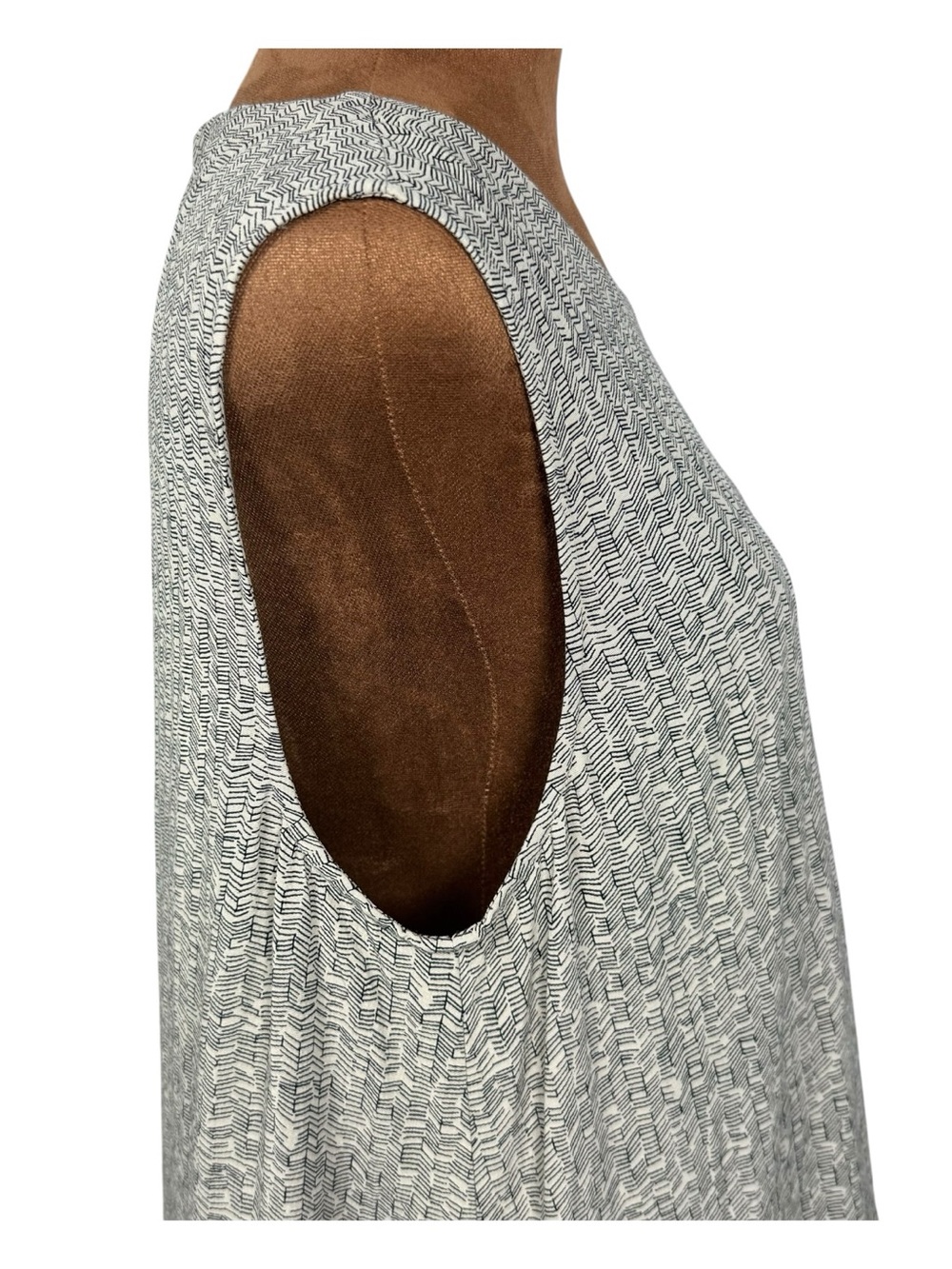 Eileen Fisher Chevron Print Tencel Dress M Minimalist Quiet Luxury Midi - Picture 7 of 11